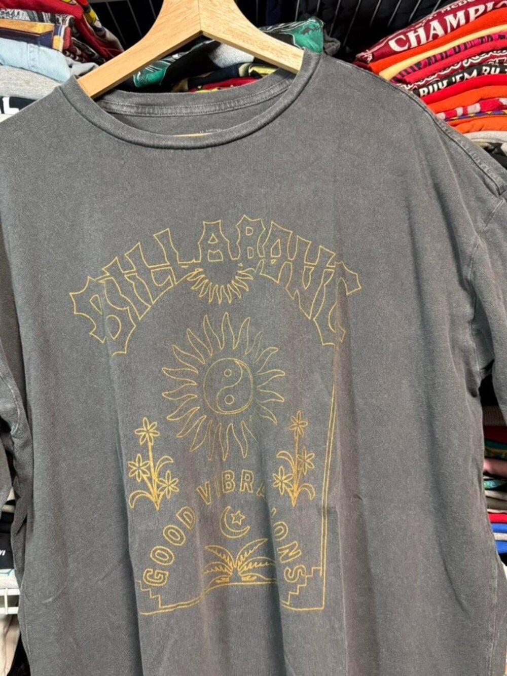 Billabong good vibrations graphic t shirt grey
